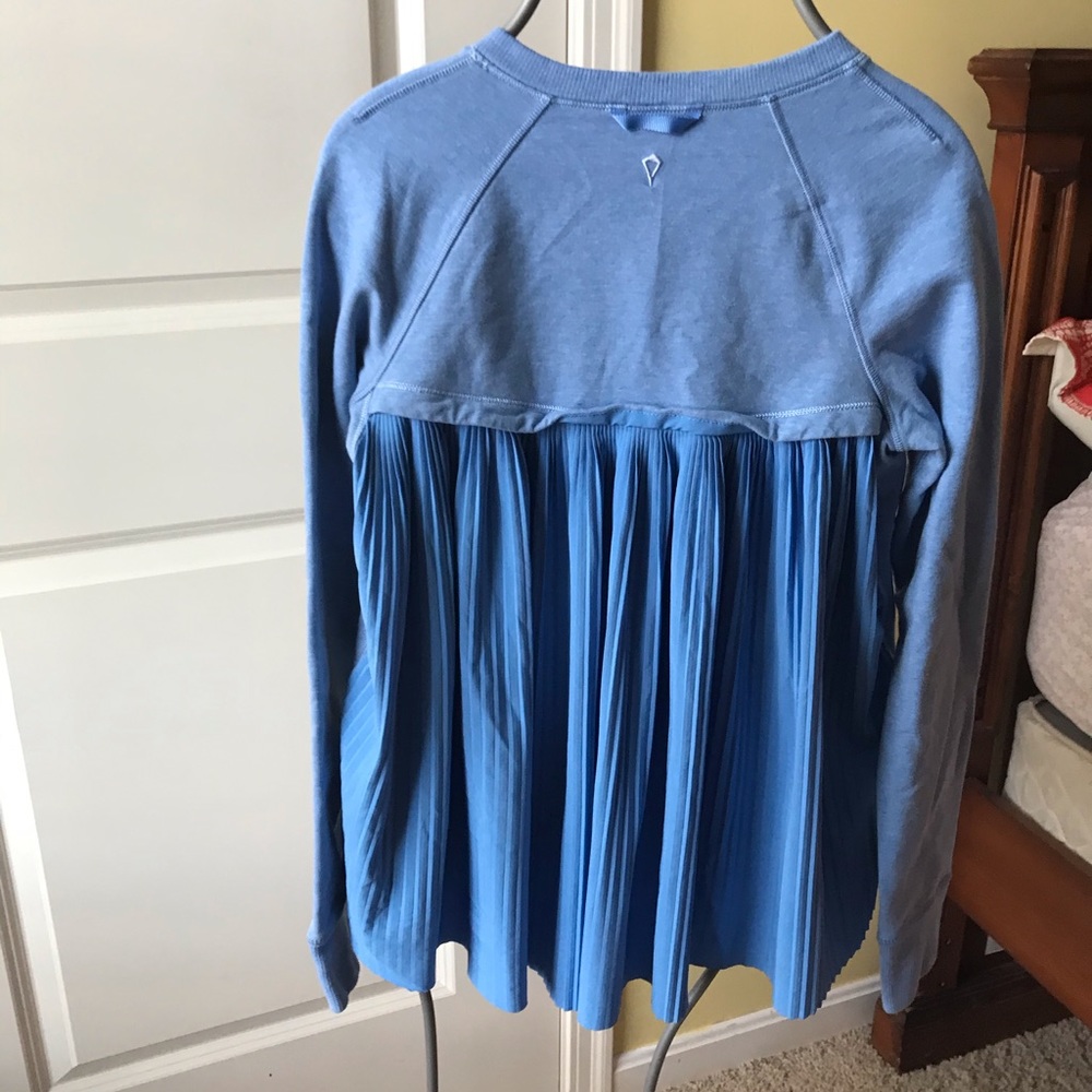 ivivva long sleeve shirt